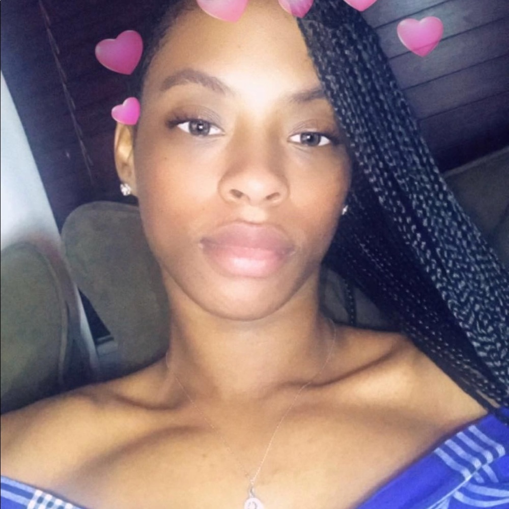 Meet your Posher, Rakisha
